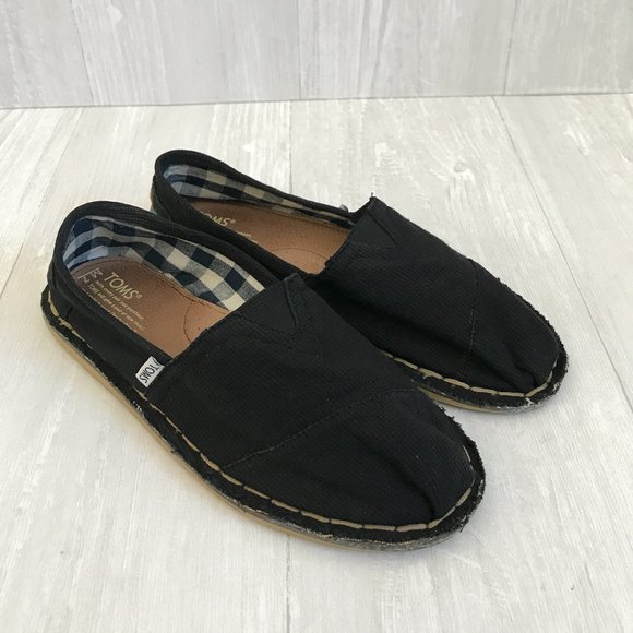 men's toms size 7